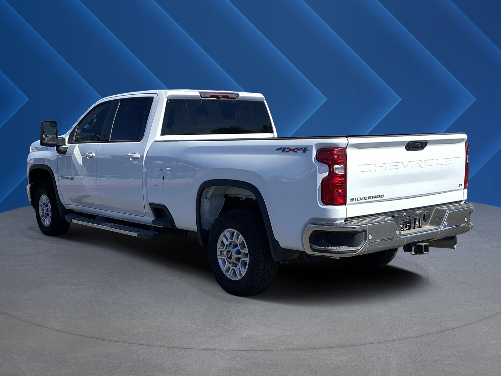 Used 2025 Chevrolet Silverado 2500 LT w/ Safety Package AWD/4WD image 5