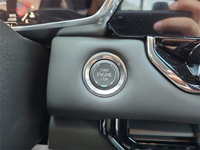 New 2025 GMC Canyon Elevation w/ Convenience Package image 27