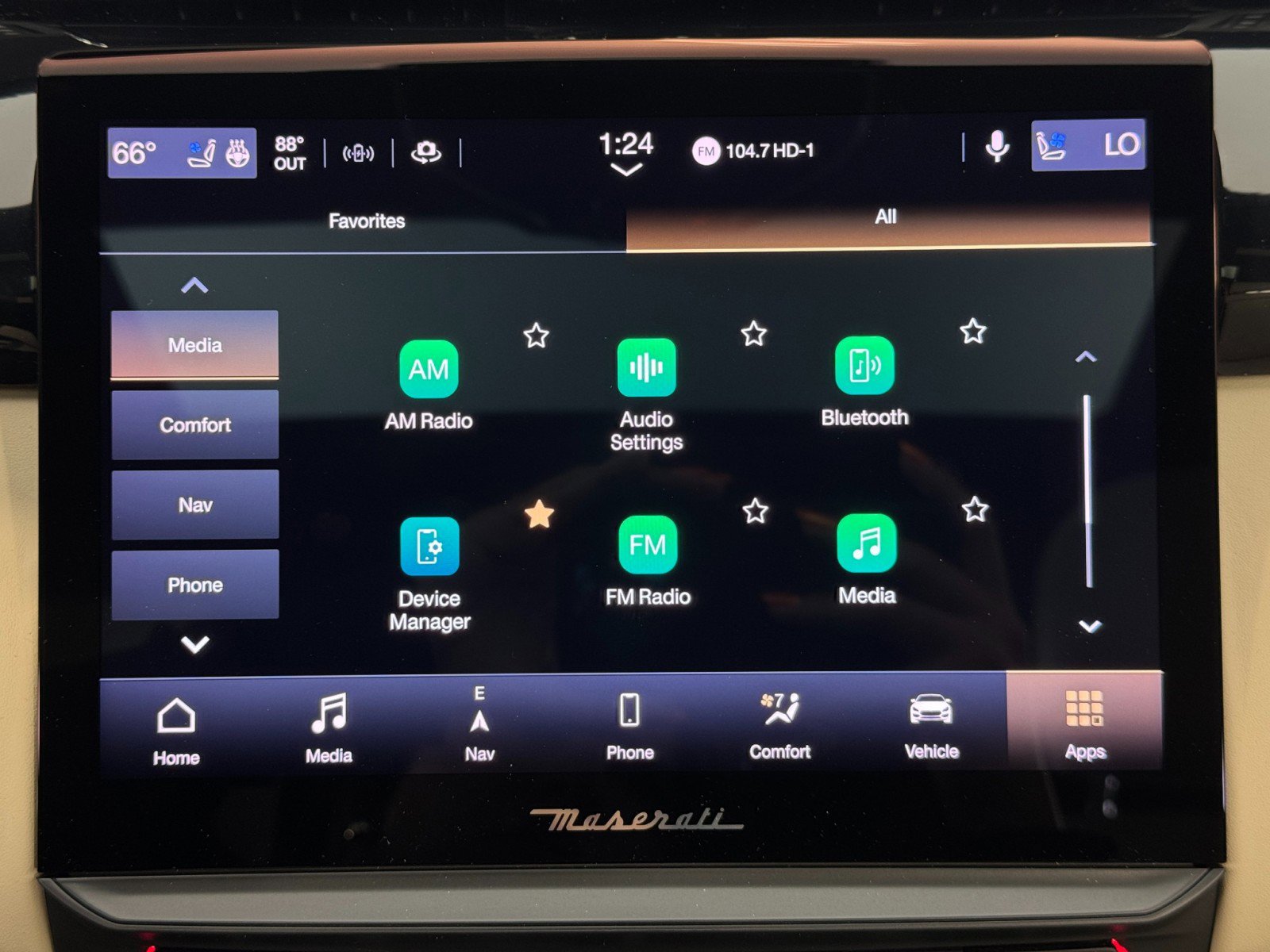 Used 2022 Maserati Quattroporte Modena Q4 image 32