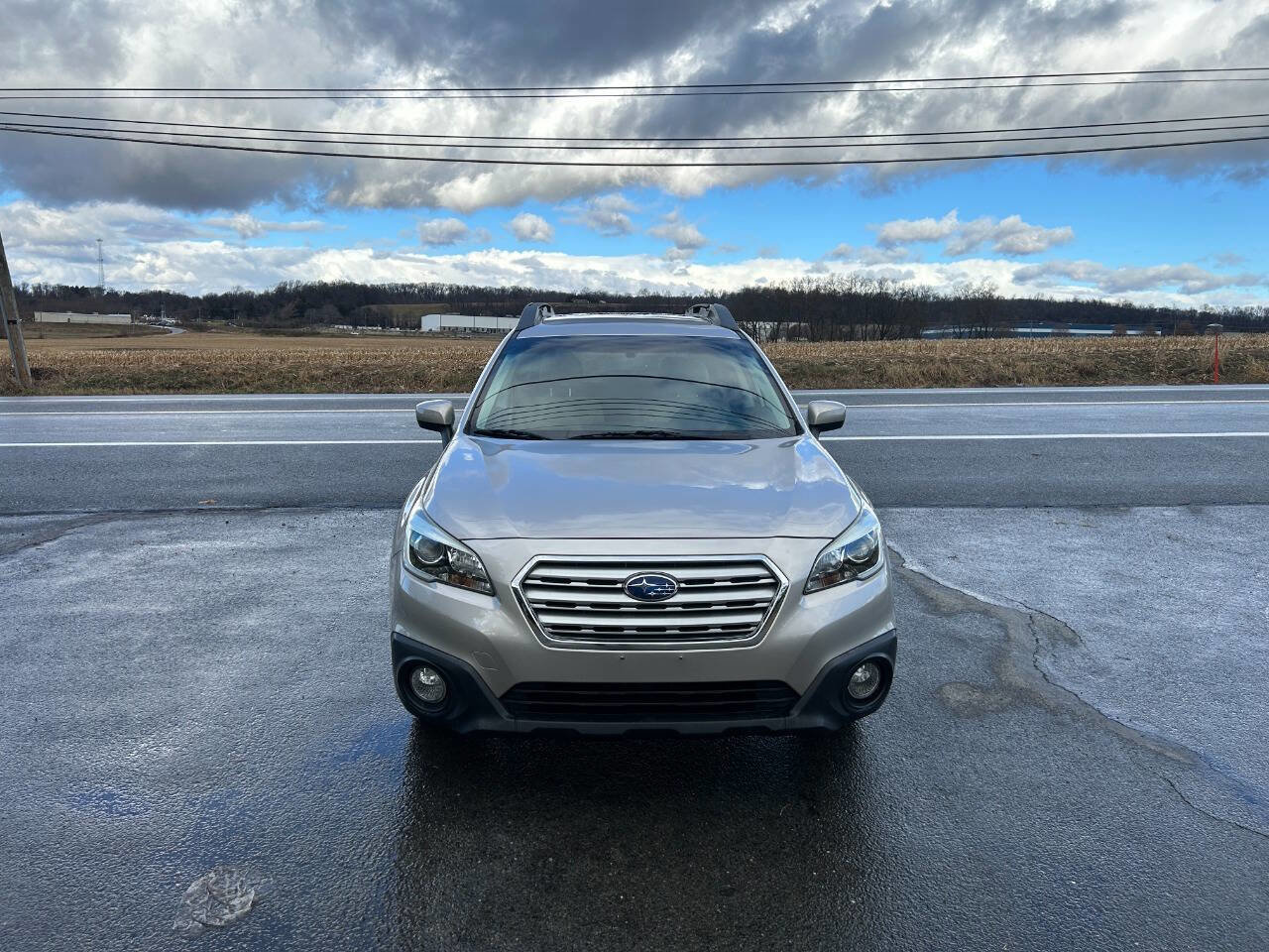 Used 2015 Subaru Outback 2.5i Premium image 4