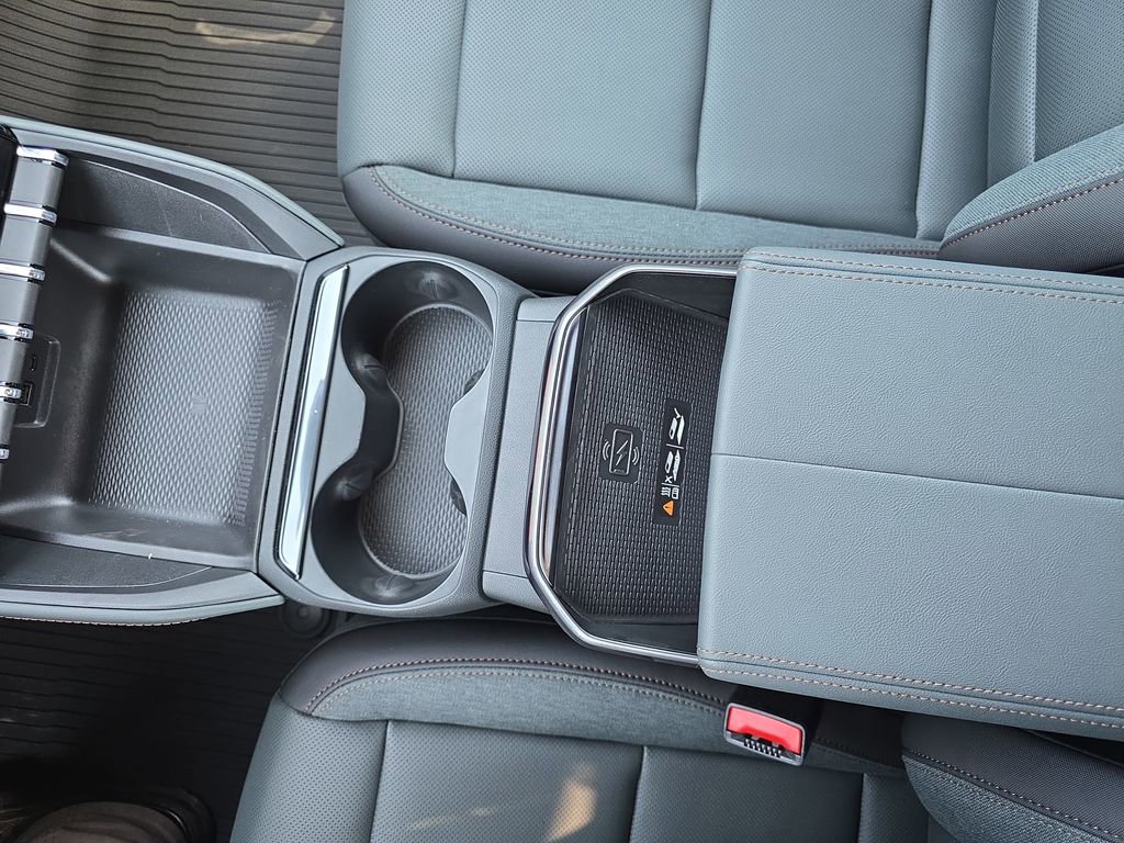 New 2026 GMC Terrain AT4 w/ Convenience Package III AWD/4WD image 25