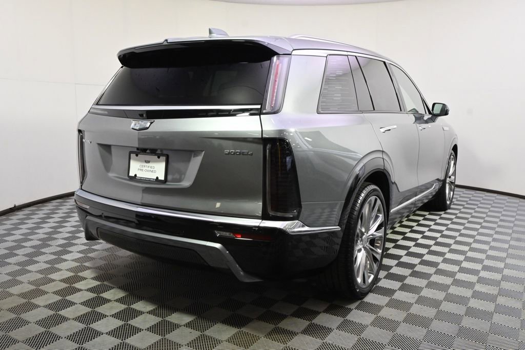 Used 2026 Cadillac Vistiq Premium Luxury image 6