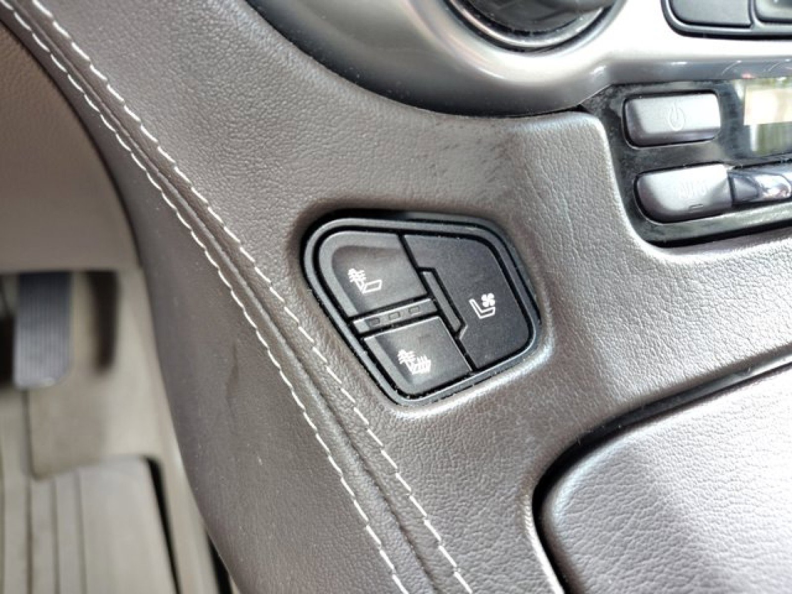 Used 2018 Chevrolet Tahoe Premier image 28