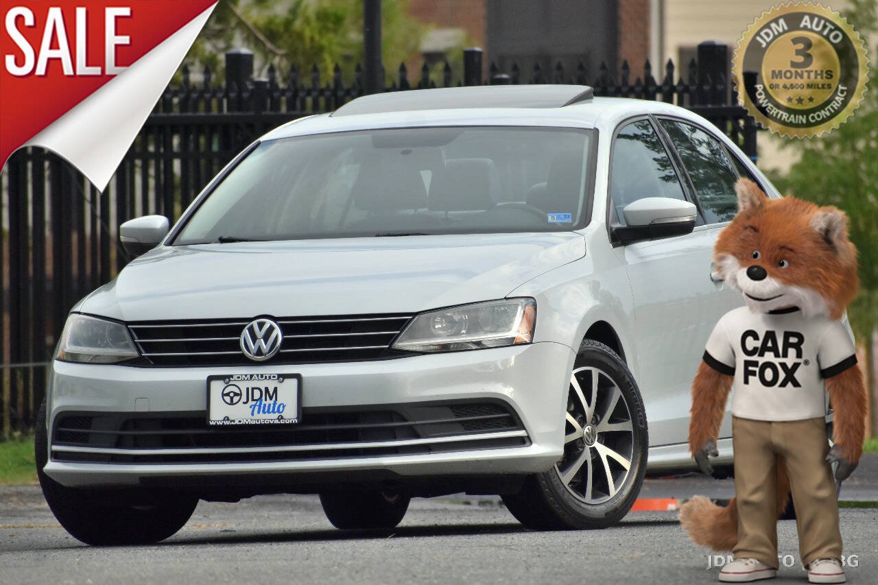 Used 2017 Volkswagen Jetta SE FWD image 1