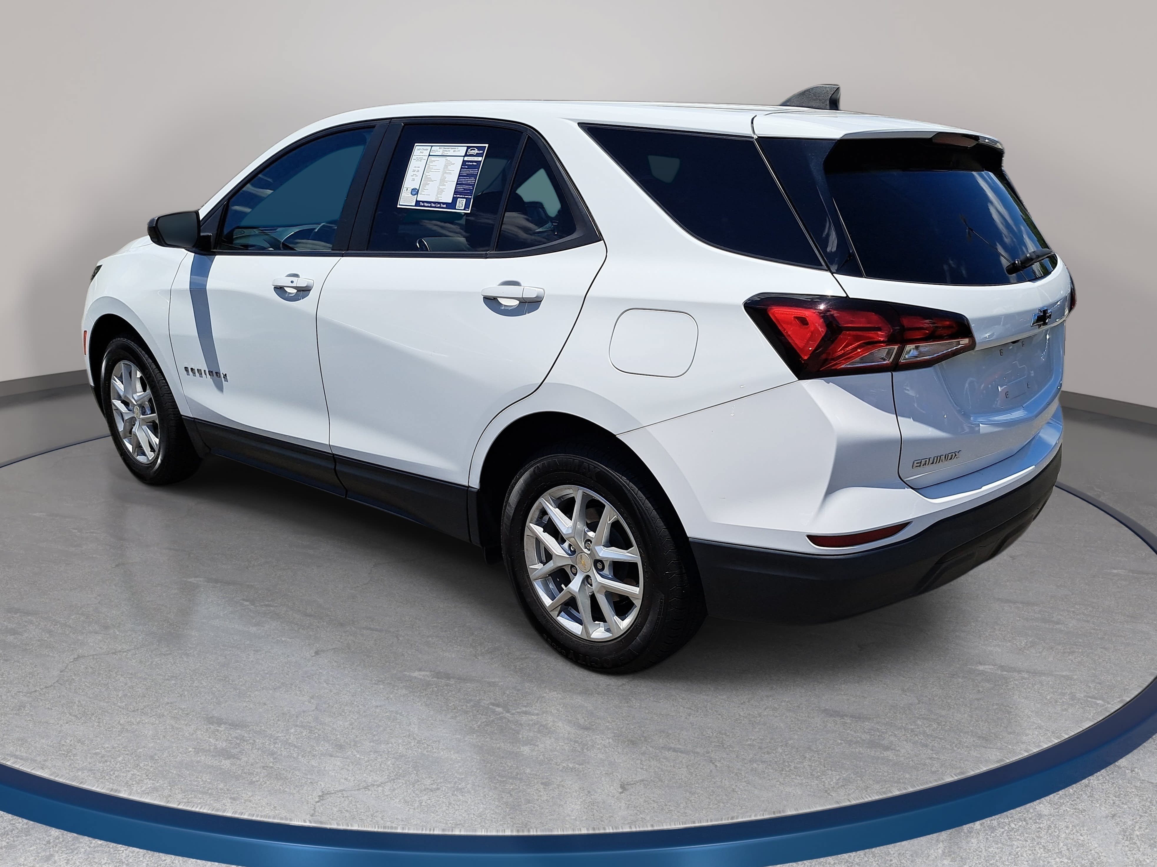 Used 2022 Chevrolet Equinox LS w/ LS Convenience Package FWD image 7