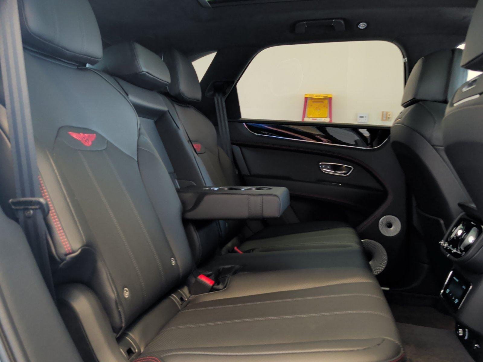 New 2026 Bentley Bentayga AWD/4WD image 41
