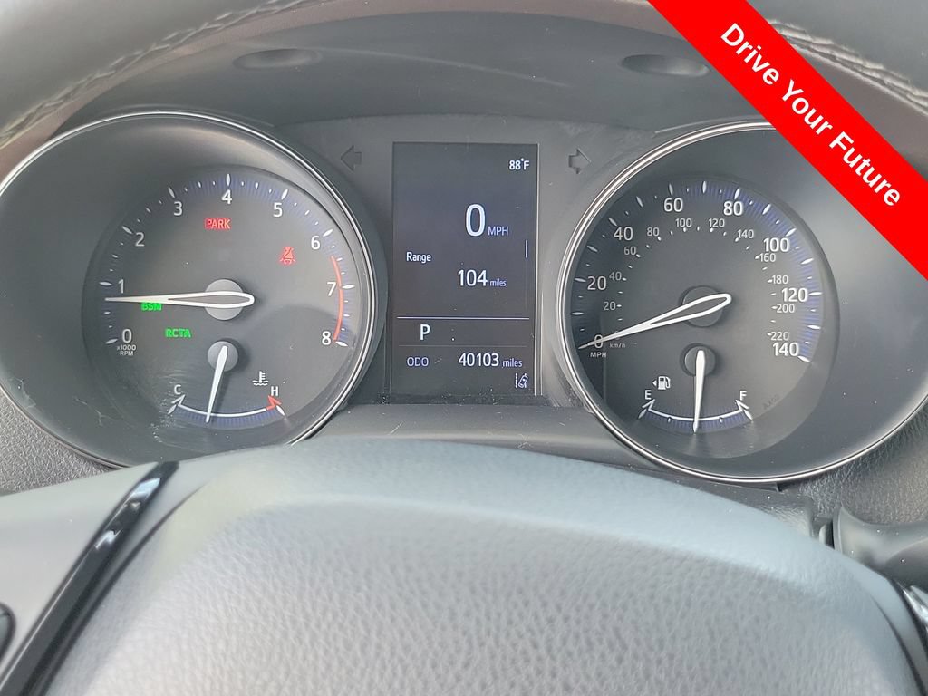 Used 2019 Toyota C-HR Limited FWD image 5