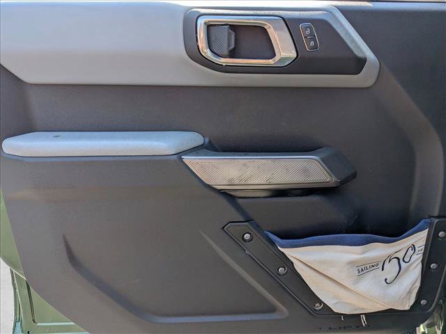 Used 2022 Ford Bronco Badlands AWD/4WD image 10