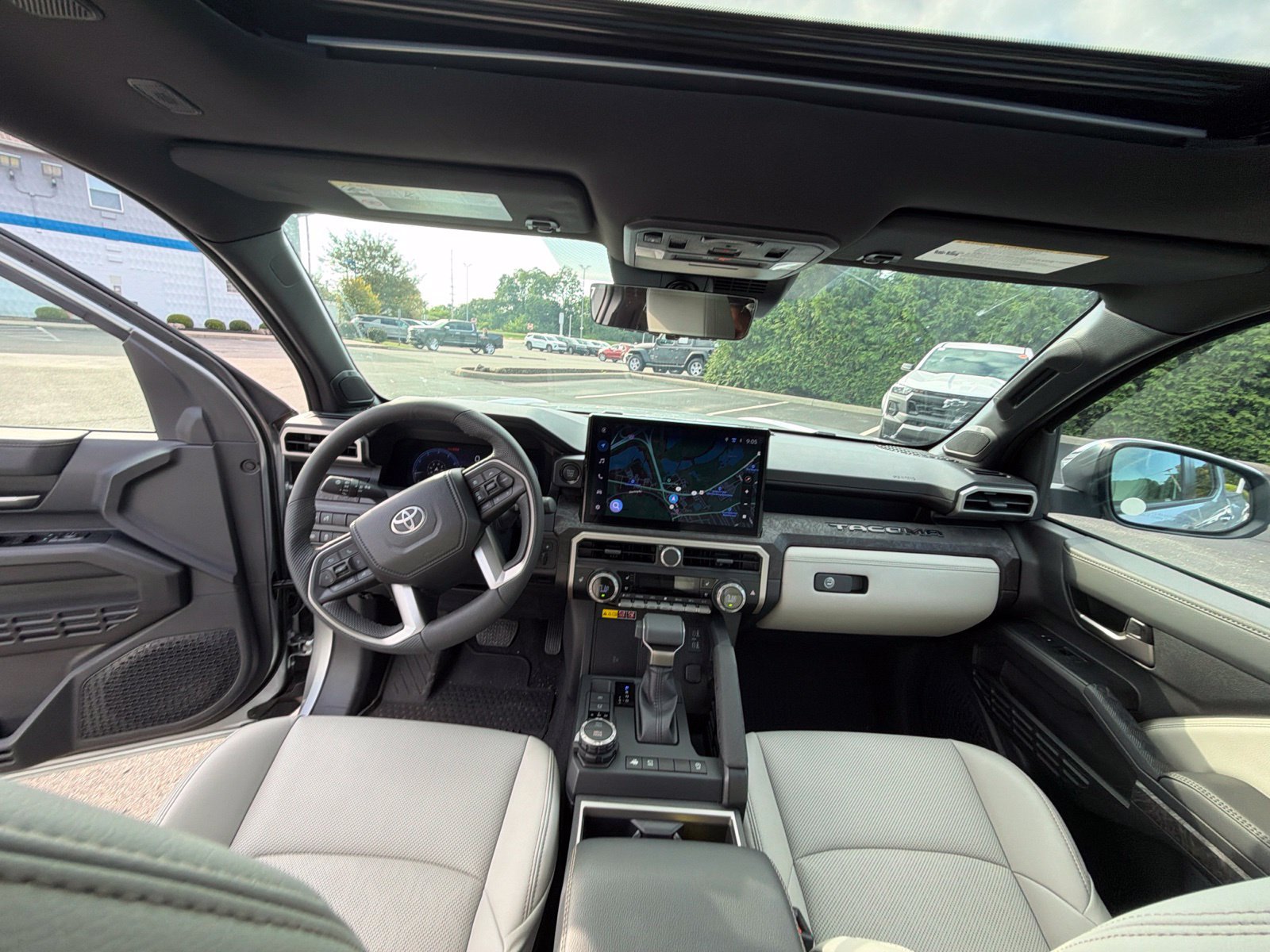 Used 2026 Toyota Tacoma Limited AWD/4WD image 30