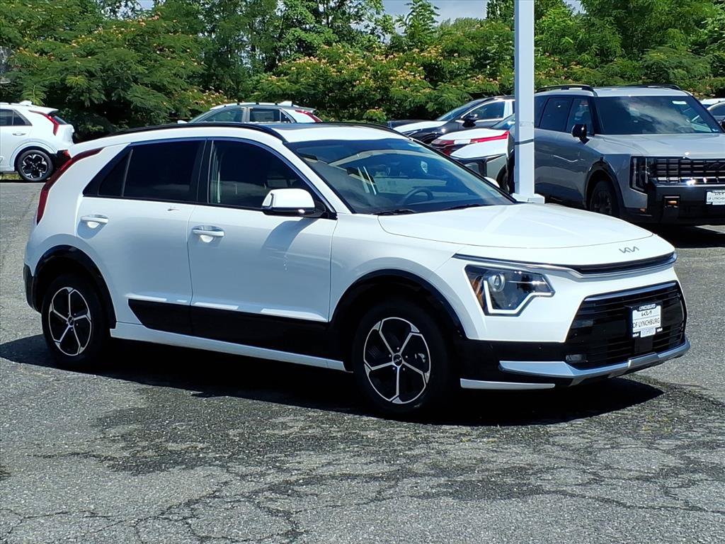 New 2026 Kia Niro FWD image 2