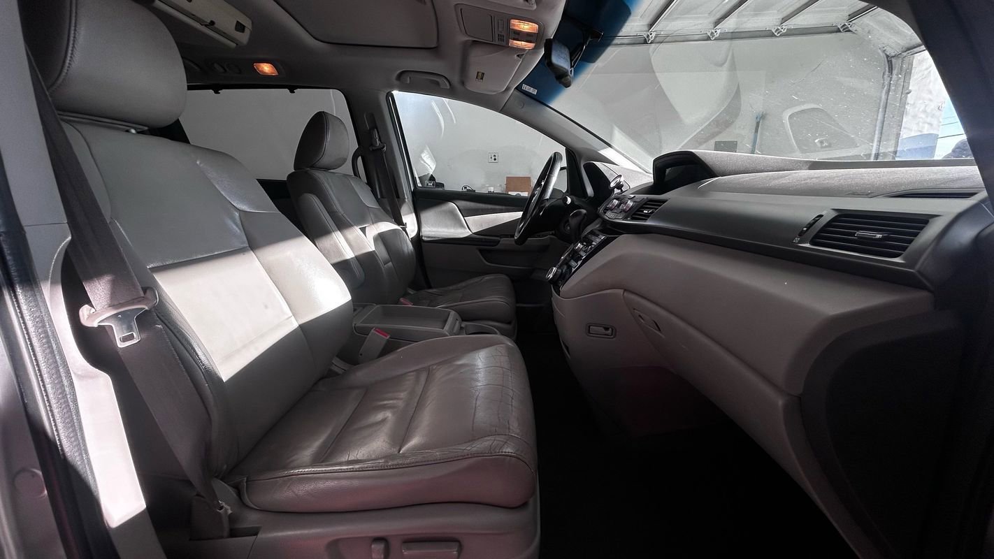 Used 2011 Honda Odyssey EX-L image 14