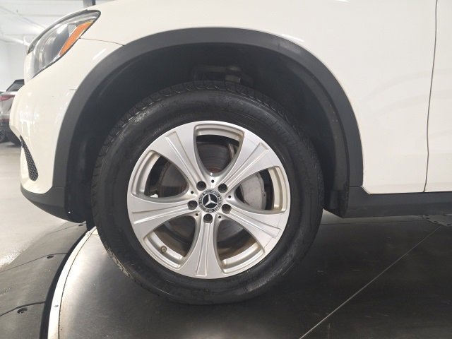 Used 2018 Mercedes-Benz GLC 300 4MATIC image 28