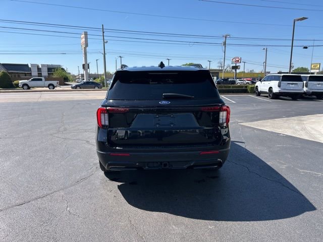 Used 2025 Ford Explorer ST-Line w/ Premium Package image 7