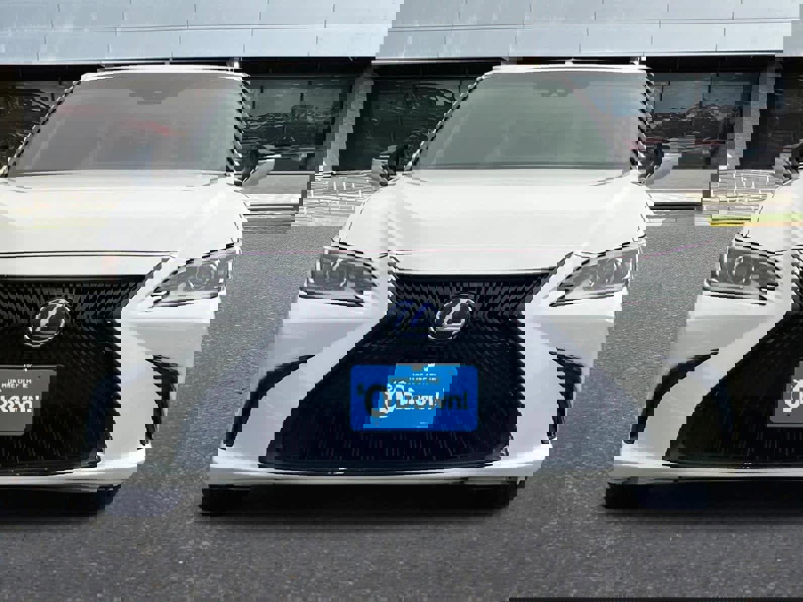 Used 2019 Lexus ES 300h w/ Accessory Package 2 image 11