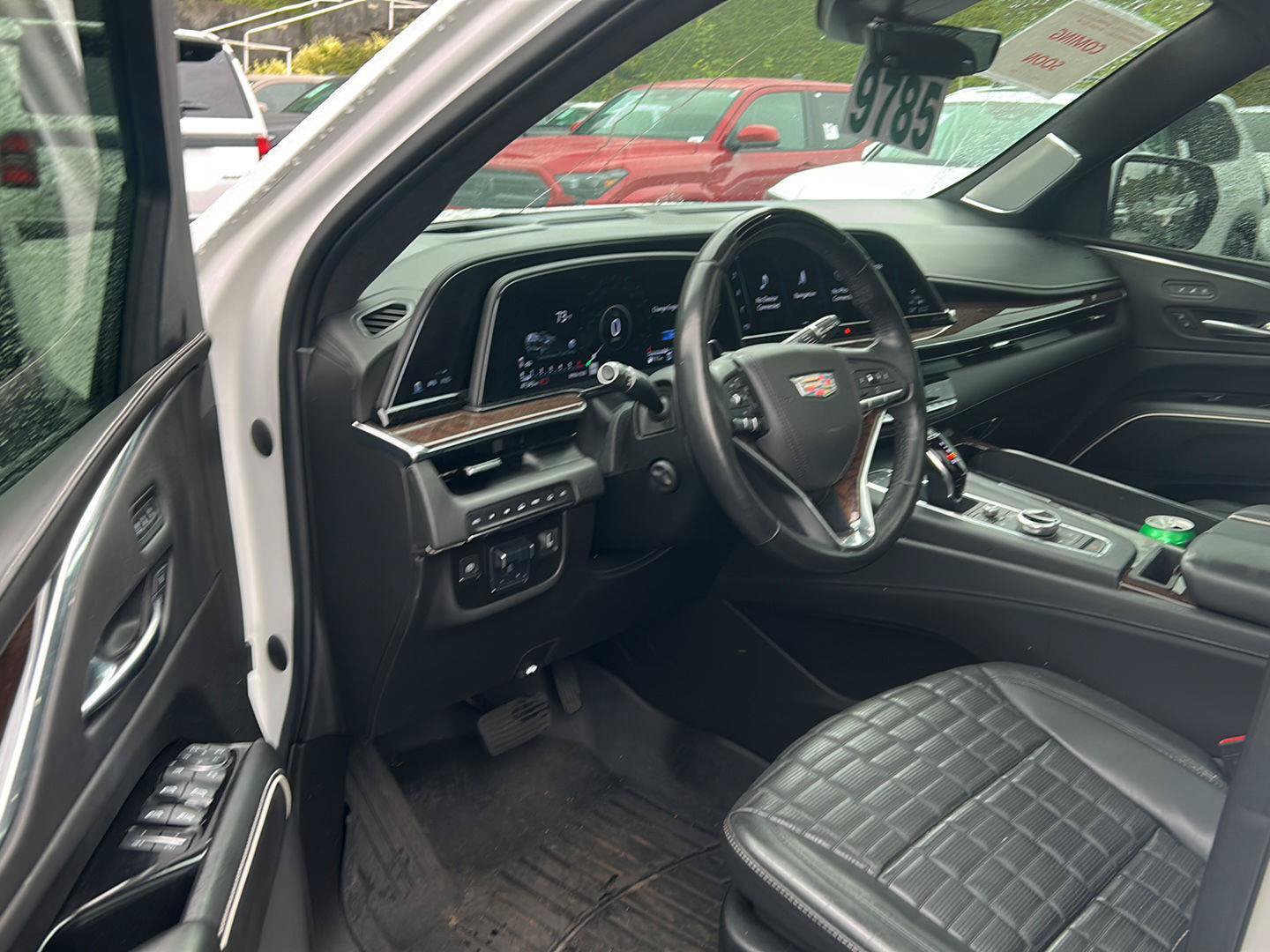 Used 2021 Cadillac Escalade Premium Luxury Platinum AWD/4WD image 11