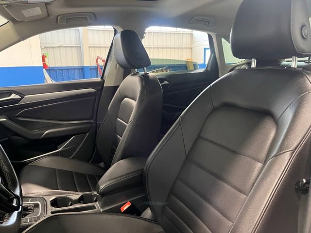 Used 2021 Volkswagen Jetta SE image 23