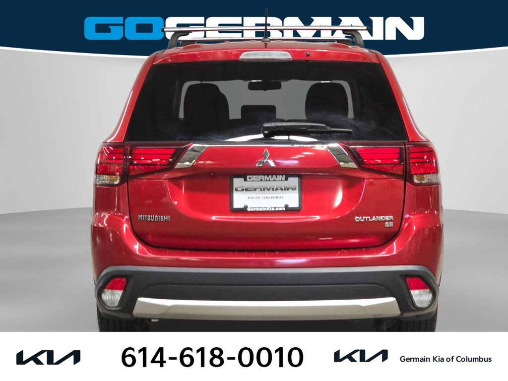 Used 2016 Mitsubishi Outlander SE image 10