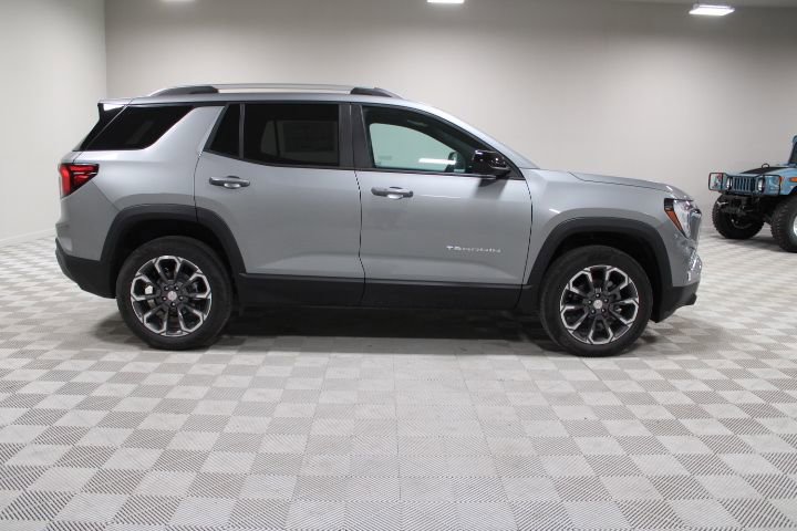 New 2026 GMC Terrain Elevation FWD image 12