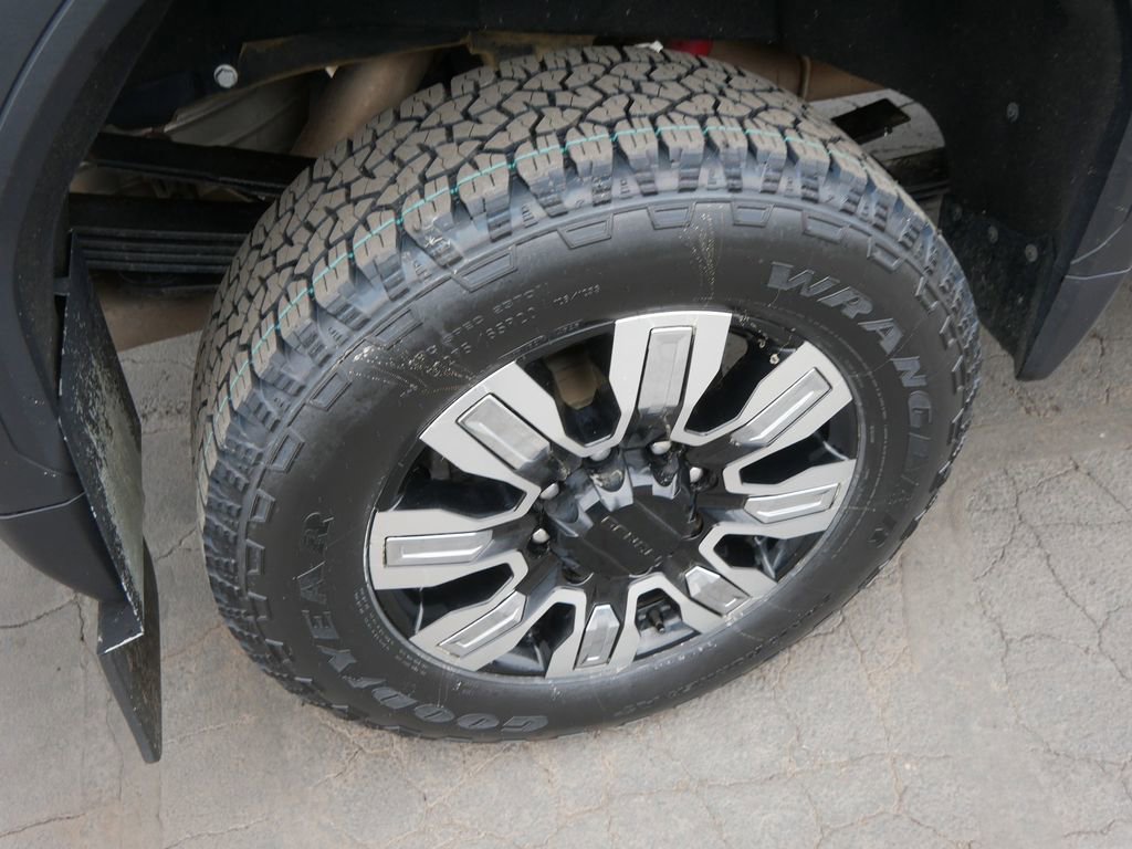 Certified 2025 GMC Sierra 3500 Denali w/ Technology Package image 8