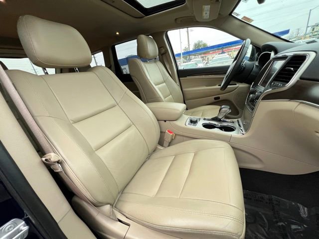 Used 2017 Jeep Grand Cherokee Limited image 23