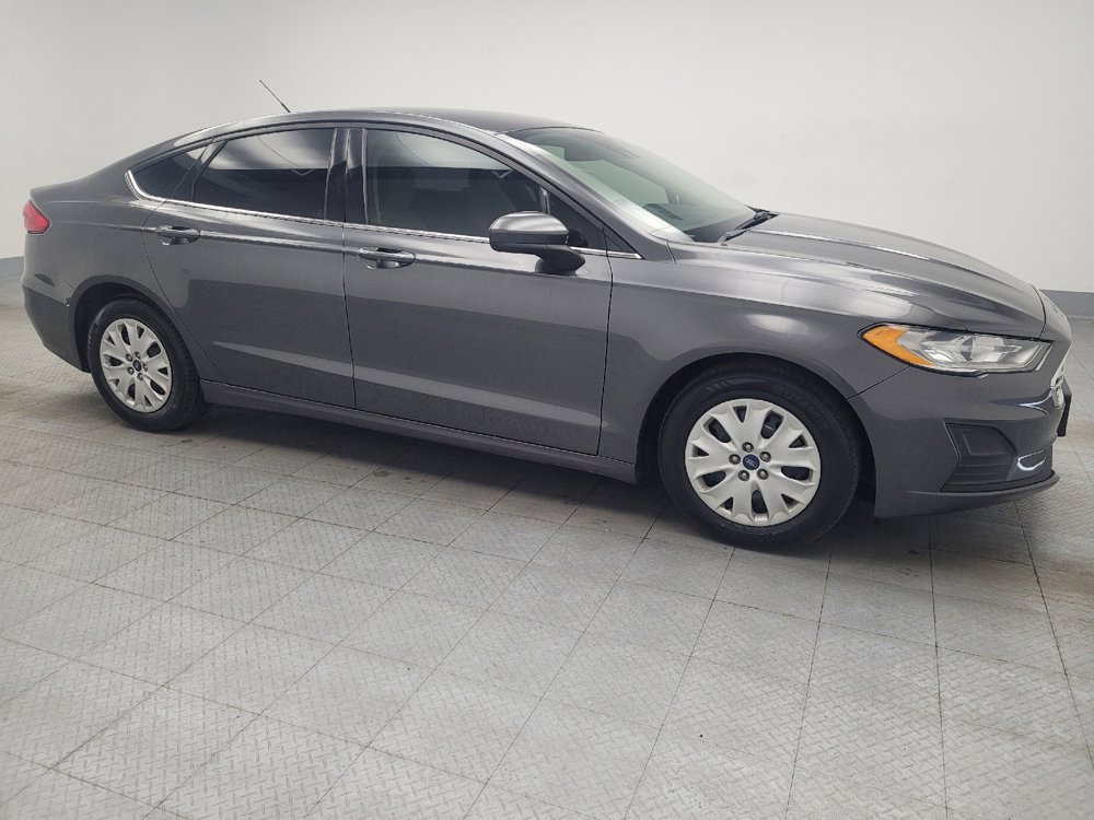 Used 2019 Ford Fusion S FWD image 11