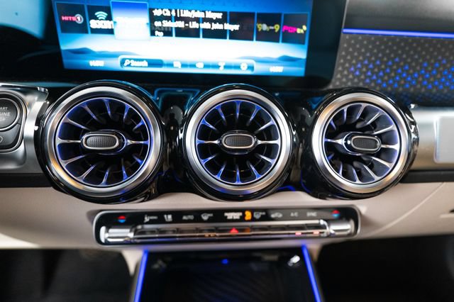 New 2026 Mercedes-Benz GLB 250 4MATIC image 27