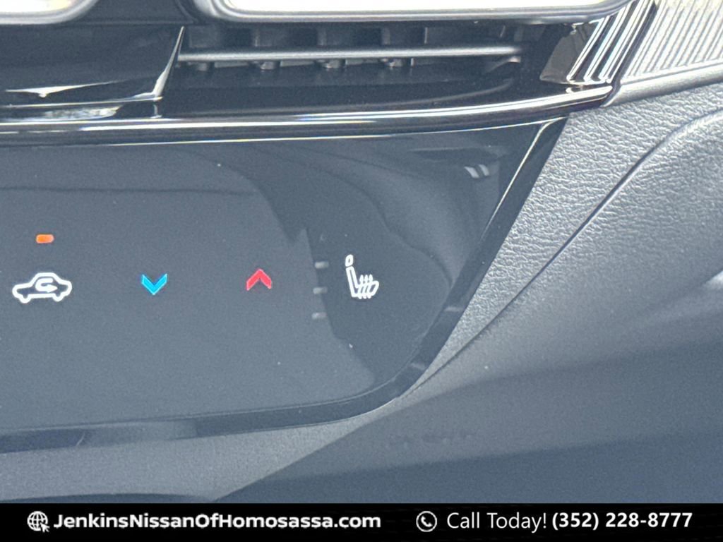 New 2026 Nissan Sentra SR w/ SR Premium Package FWD image 33