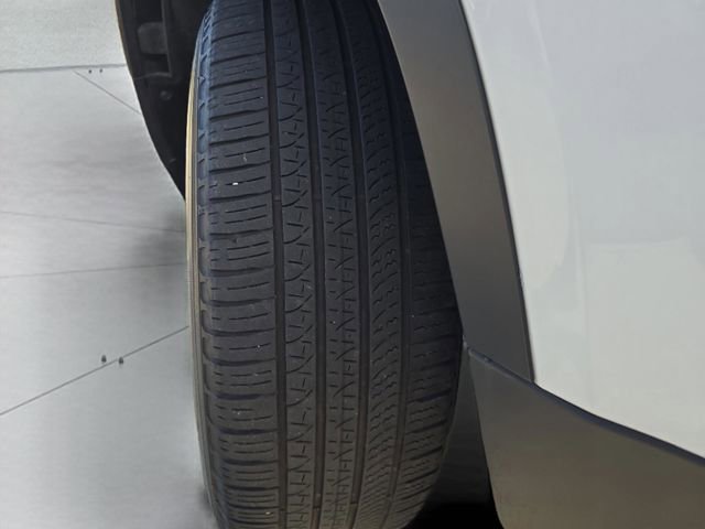 Used 2025 Land Rover Defender 110 S image 27