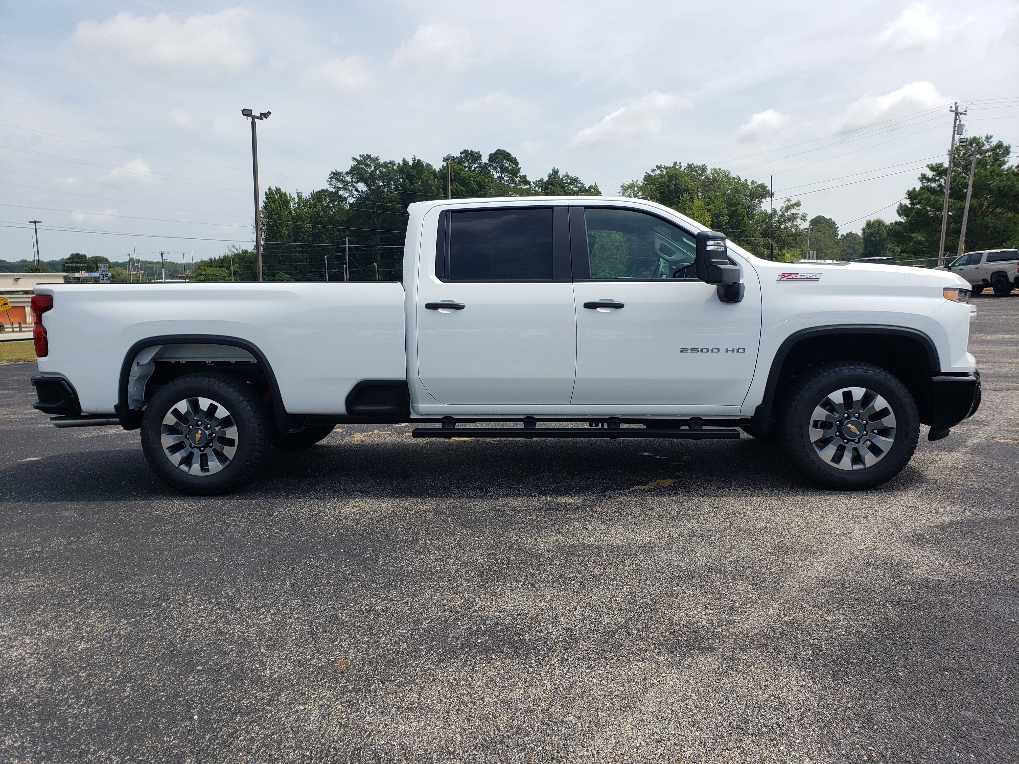 New 2026 Chevrolet Silverado 2500 Custom w/ Custom Value Package AWD/4WD image 5