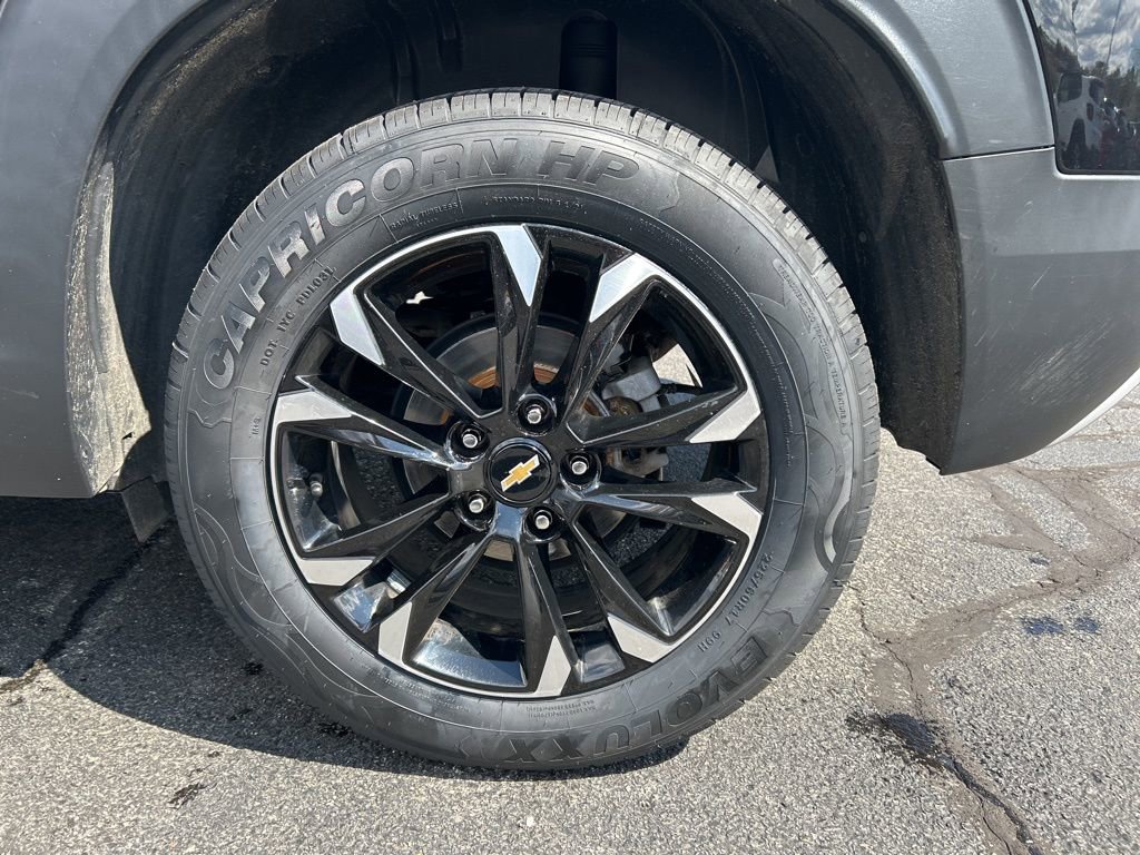 Used 2022 Chevrolet TrailBlazer LT w/ LPO, Blackout Package AWD/4WD image 11