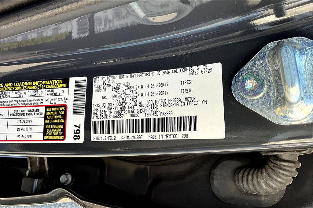 Used 2025 Toyota Tacoma TRD Off-Road AWD/4WD image 22