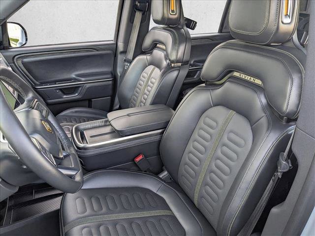 Used 2026 Rivian R1S Adventure image 17