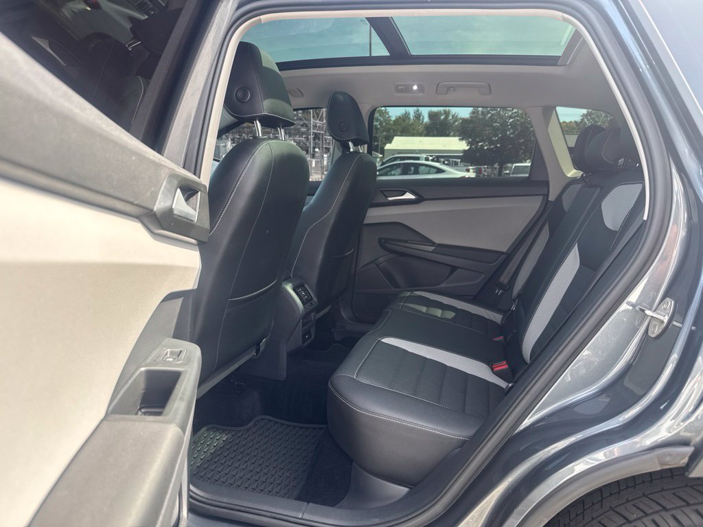 Used 2022 Volkswagen Taos SEL AWD/4WD image 15