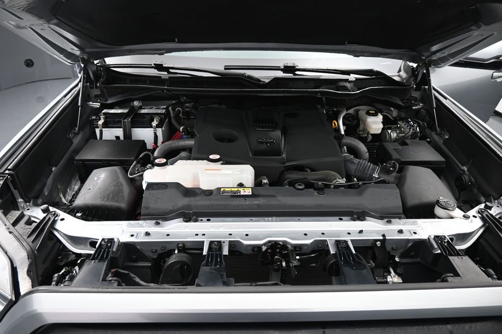 Used 2023 Toyota Tundra SR5 w/ SR5 Convenience Package AWD/4WD image 14