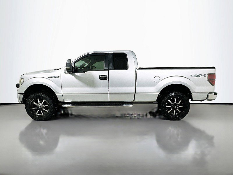 Used 2011 Ford F150 XLT w/ XLT Chrome Pkg image 4