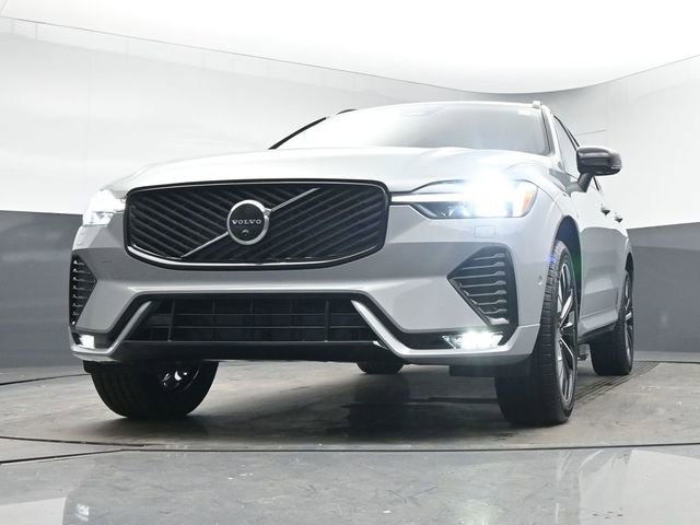 New 2026 Volvo XC60 B5 Plus w/ Protection Package Premier image 40