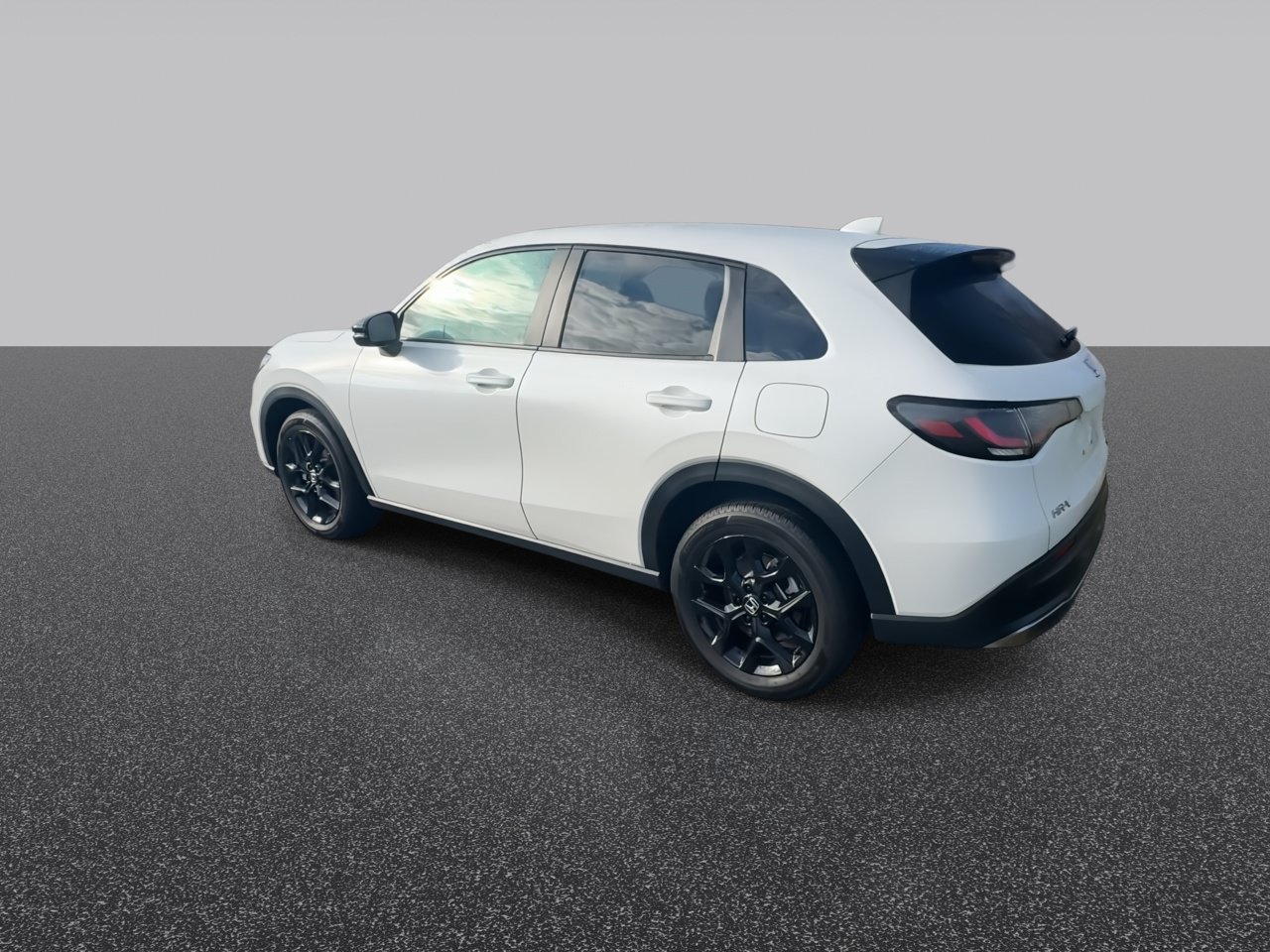 Used 2024 Honda HR-V Sport image 7