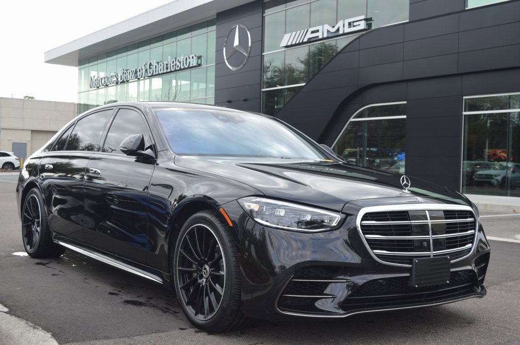 Used 2025 Mercedes-Benz S 580 4MATIC Sedan image 3