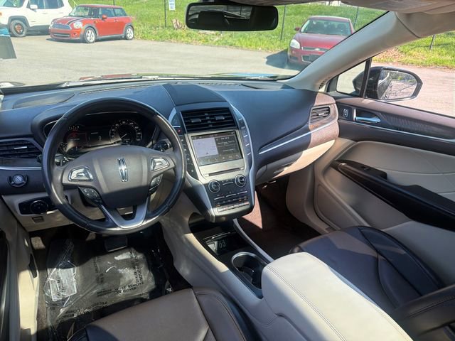 Used 2017 Lincoln MKC Reserve AWD/4WD image 30