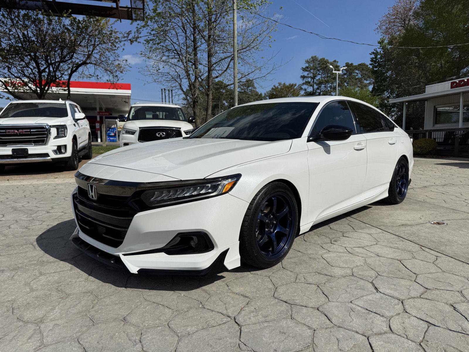 Used 2022 Honda Accord Sport image 9