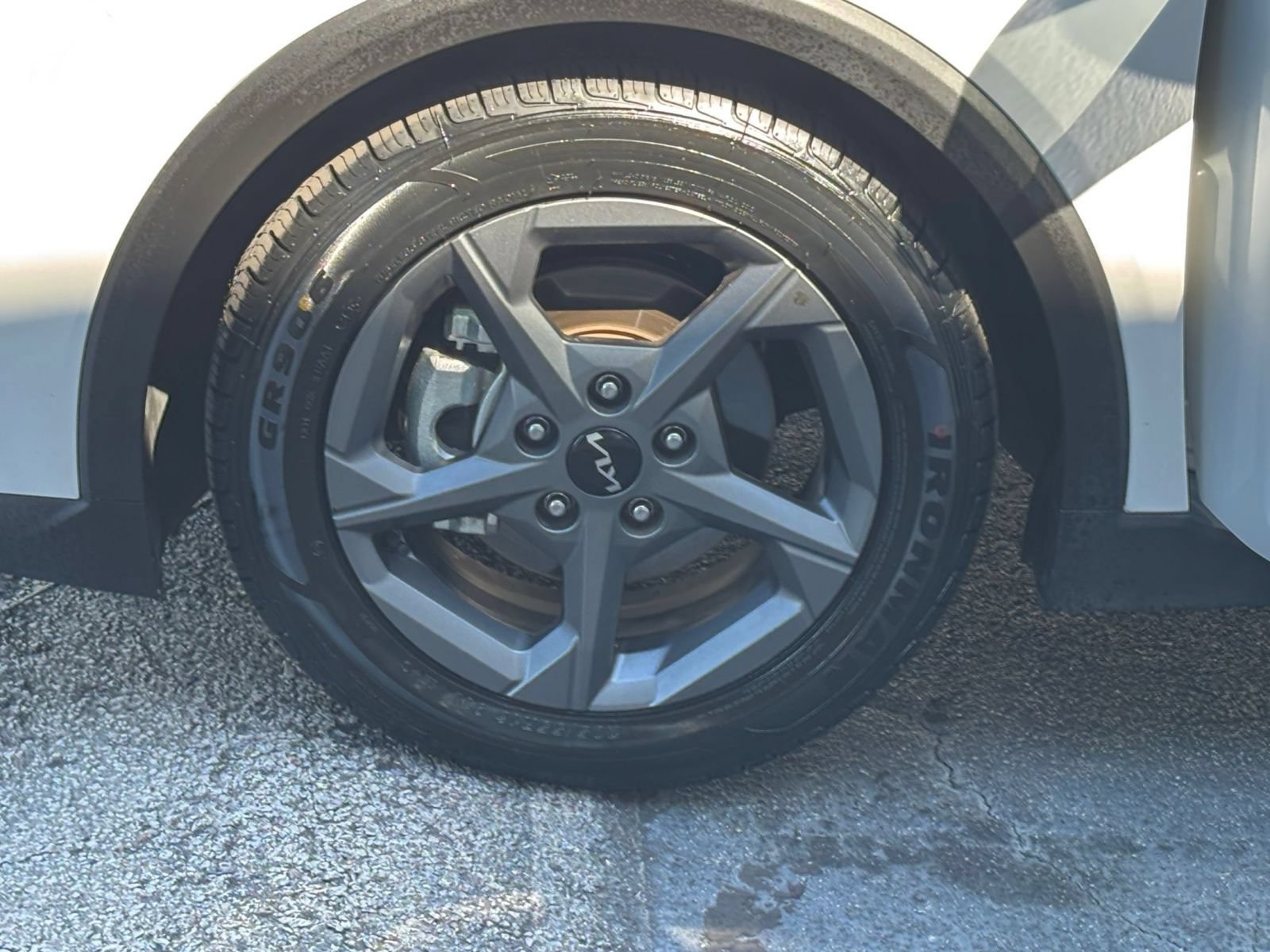 Used 2025 Kia K4 FWD image 29