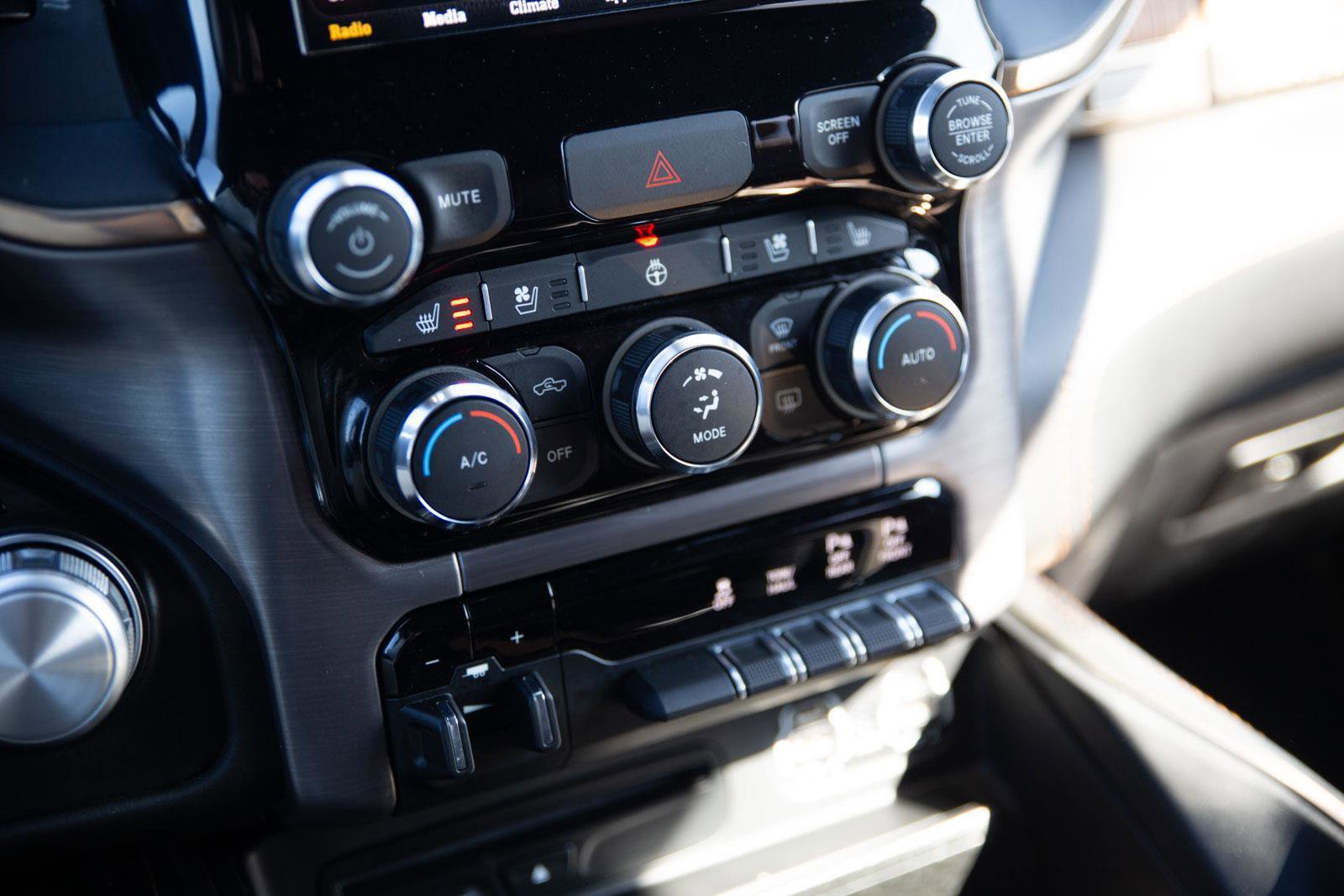 Used 2019 RAM 1500 Limited w/ Trailer Tow Group image 16
