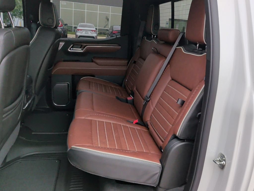 Used 2025 GMC Sierra 1500 Denali Ultimate AWD/4WD image 38