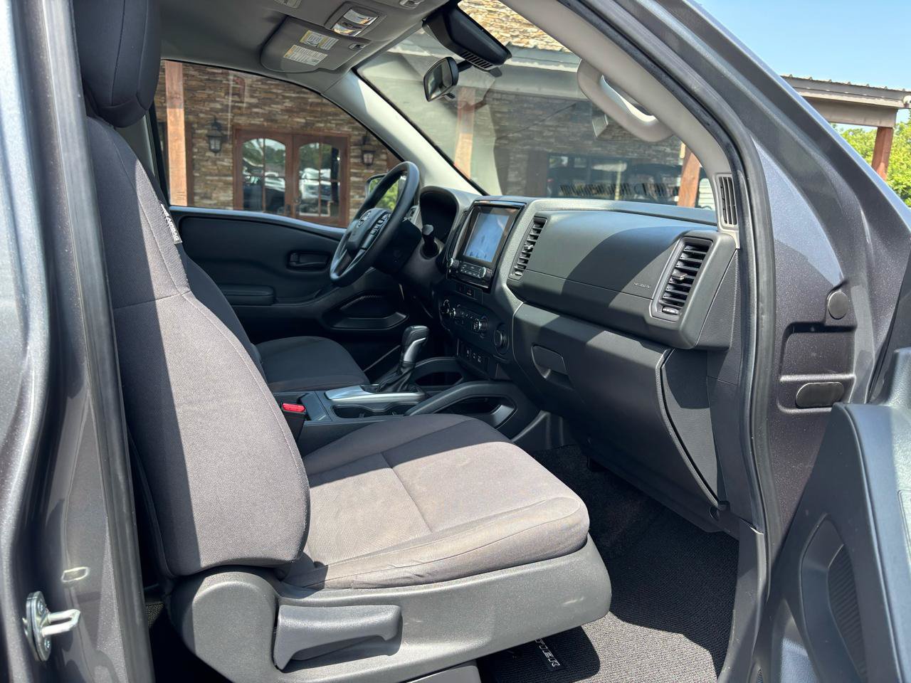 Used 2022 Nissan Frontier S w/ Technology Package AWD/4WD image 9