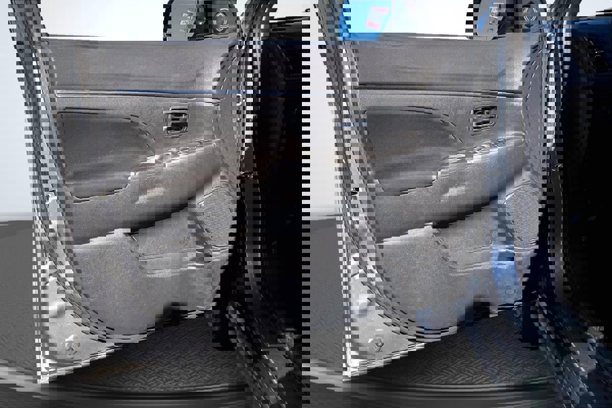 Used 2020 Mitsubishi Outlander Sport SE image 23