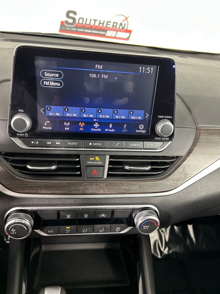 Used 2024 Nissan Altima 2.5 SV image 14