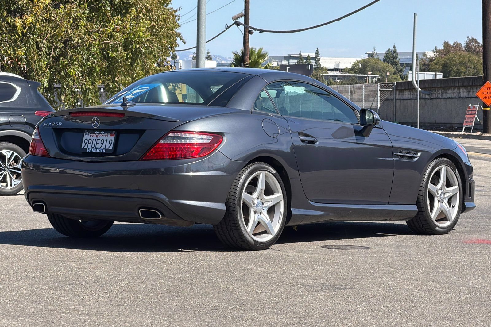 Used 2015 Mercedes-Benz SLK 250 w/ Premium Package image 4