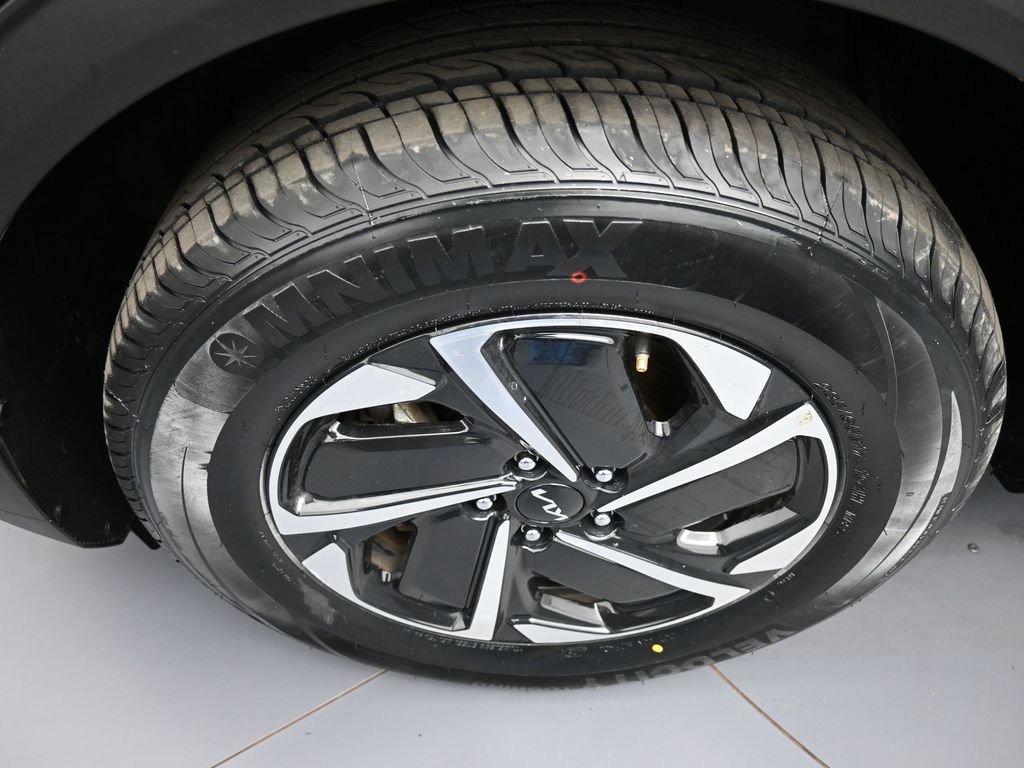 Certified 2023 Kia Sportage LX image 14