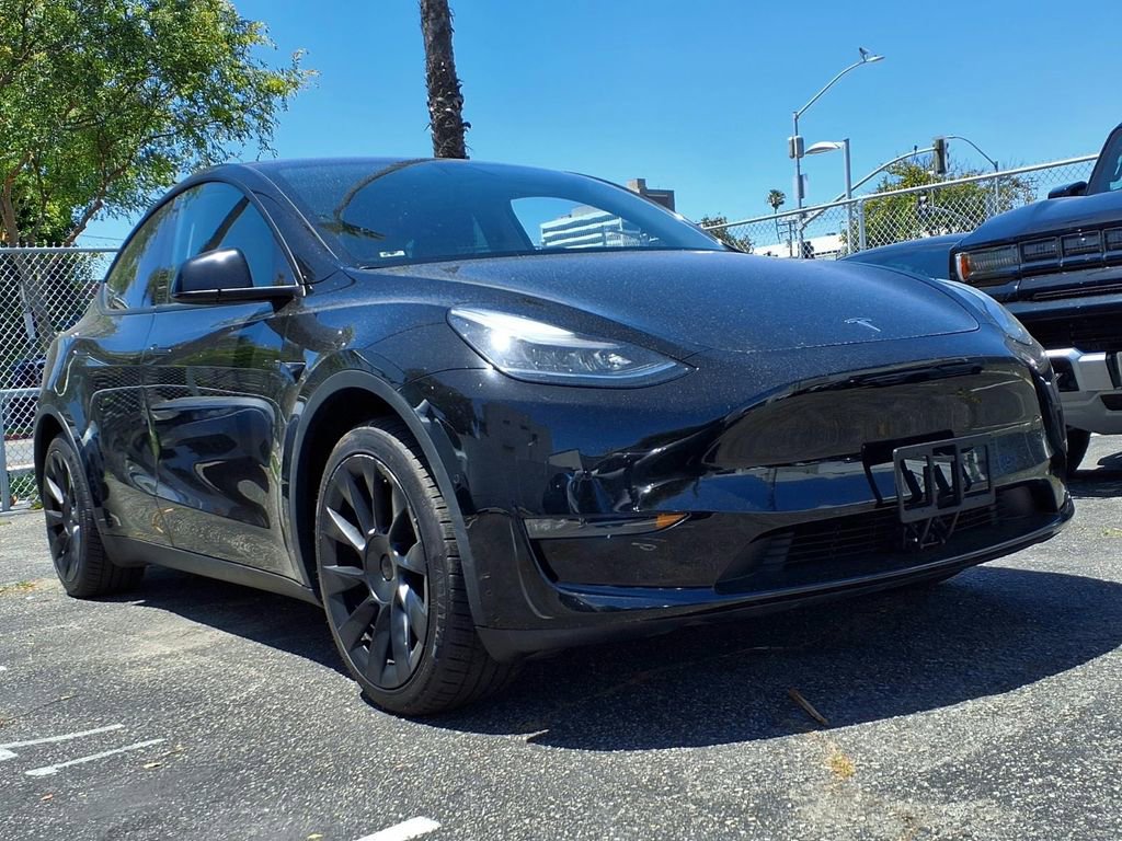 Used 2021 Tesla Model Y Long Range AWD/4WD image 3