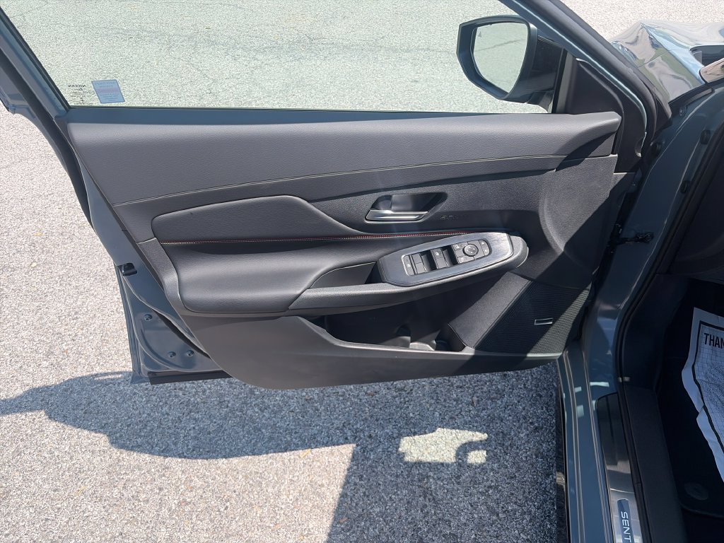 New 2026 Nissan Sentra SR w/ SR Premium Package FWD image 21